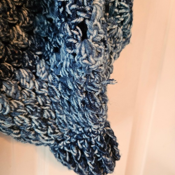 Hand Crocheted Chunky Blue Sweater Silver Maple Stitches Hooded Oversized Heavy - Picture 11 of 11